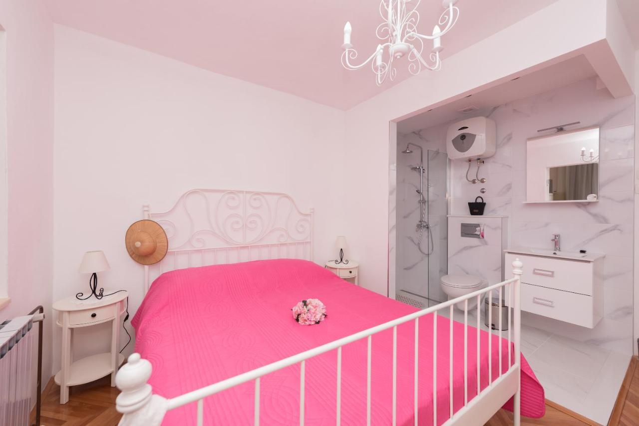 Antunovic Apartment *