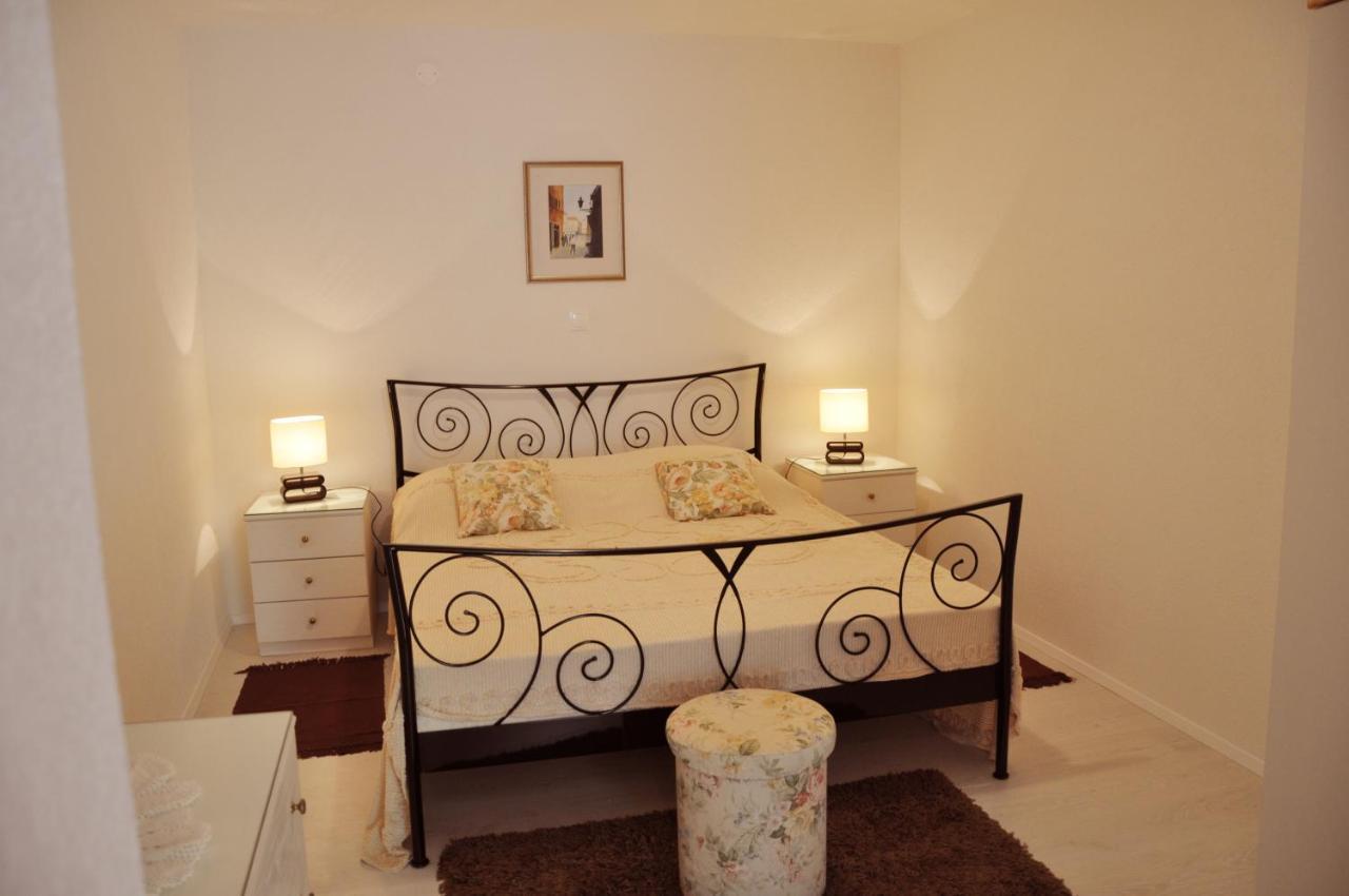 Antunovic Apartment