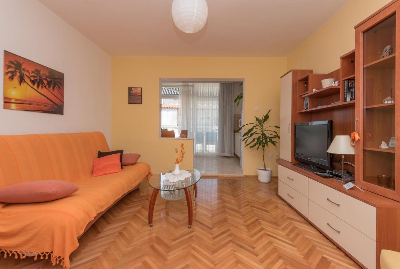 Antunovic Apartment