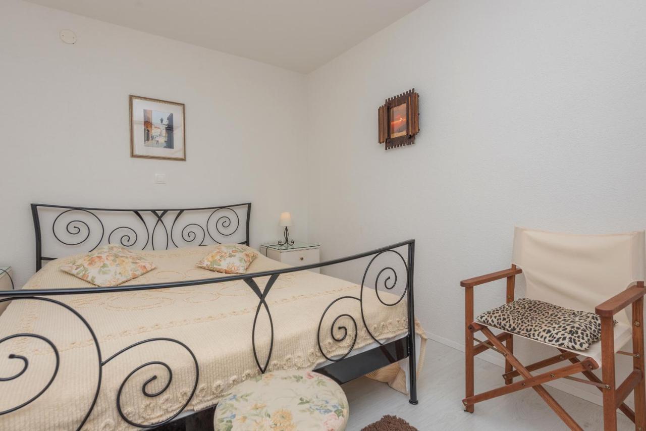 Antunovic Apartment