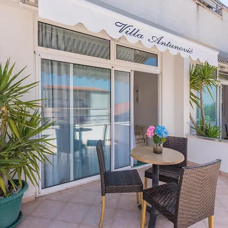 Apartmani Antunovic Podgora Exterior photo