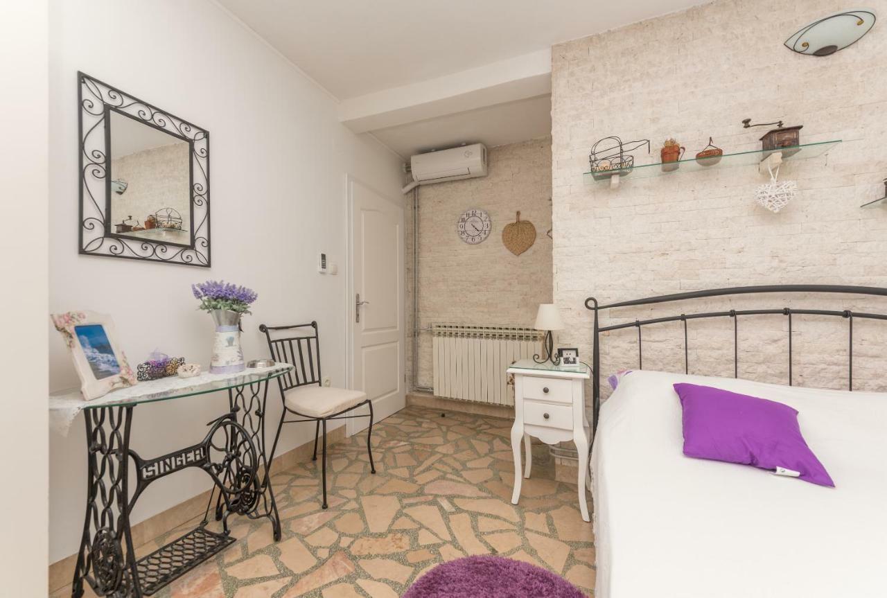 Antunovic Apartament *
